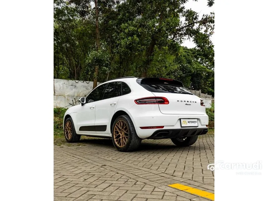 2017 Porsche Macan SUV
