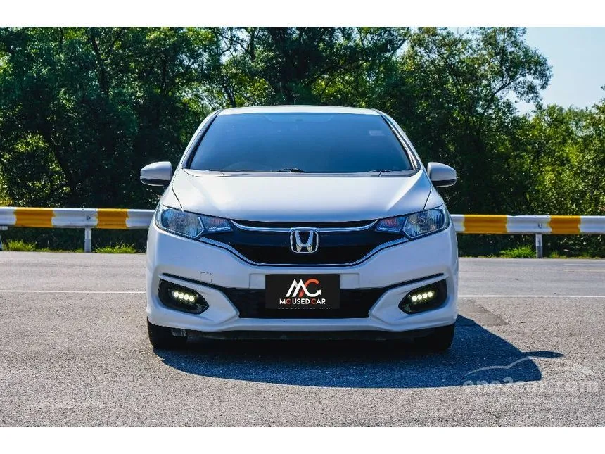 2020 Honda JAZZ V+ Hatchback