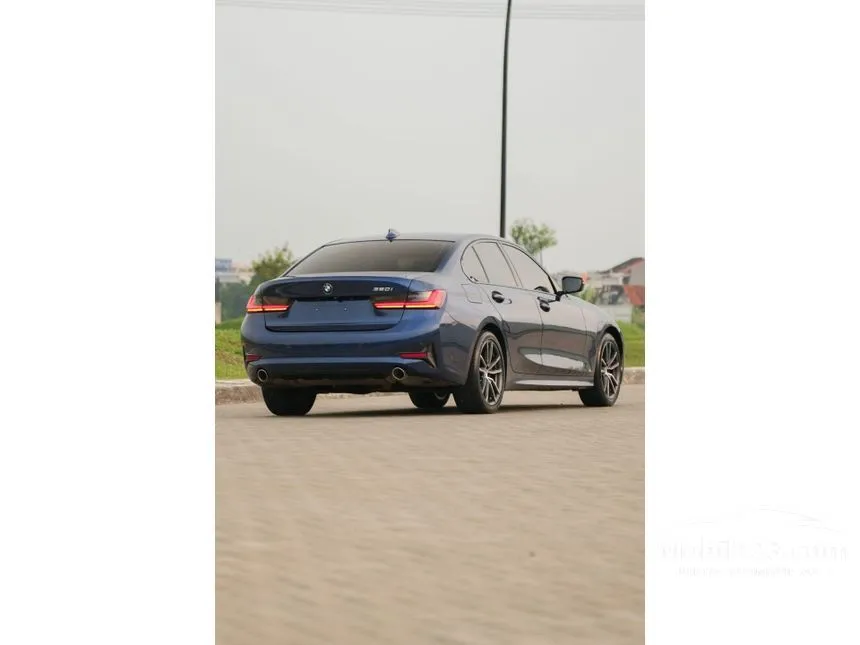 2021 BMW 320i Sport Sedan