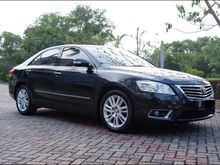 2010 Toyota Camry 2.4V Hitam Mulus TDP 25 juta saja