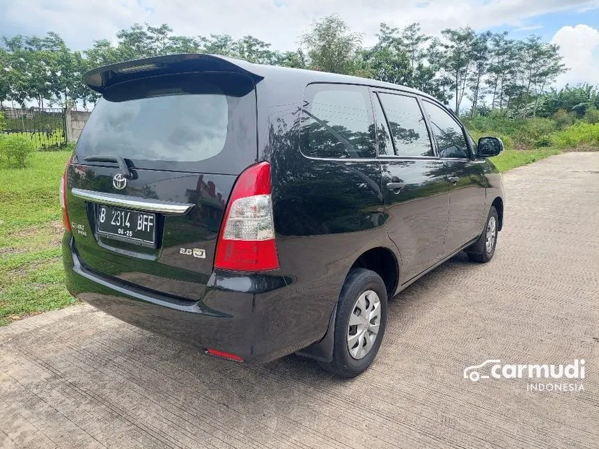 2014 Toyota Kijang Innova J MPV
