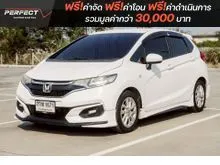 2017 Honda JAZZ 1.5 (ปี 14-22) V+ Hatchback
