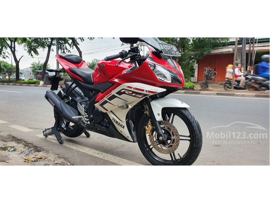 Motor r15 online 2016