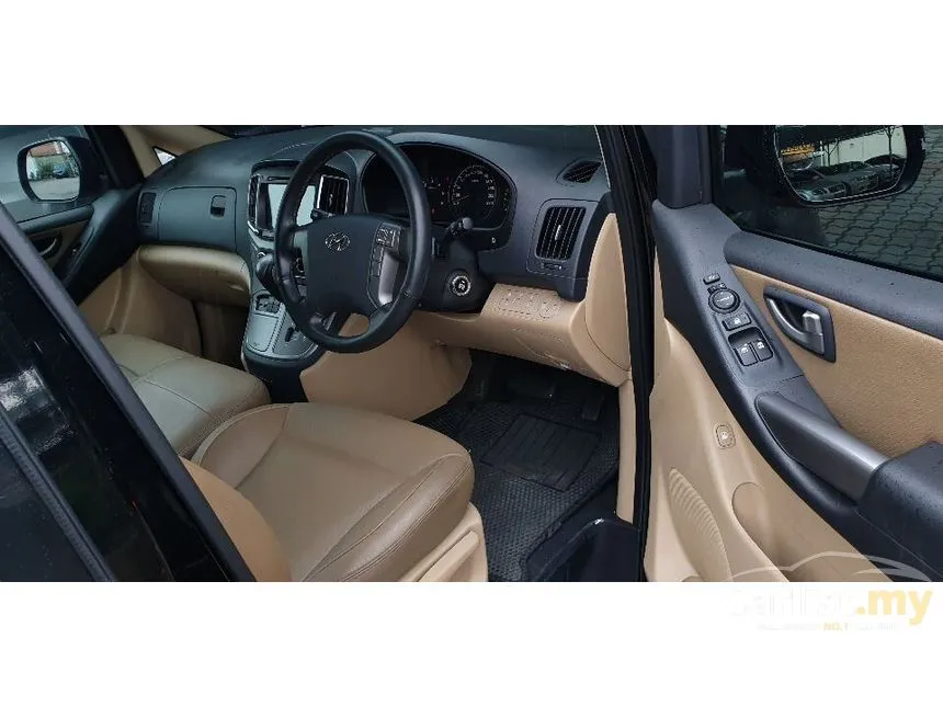 2019 Hyundai Grand Starex Executive Plus MPV