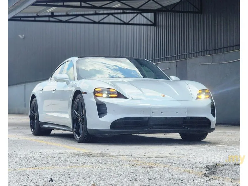 2020 Porsche Taycan 4S Sedan