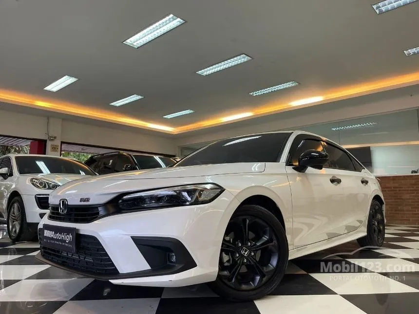 Jual Mobil Honda Civic 2023 RS 1.5 di DKI Jakarta Automatic Sedan Putih Rp 495.000.000