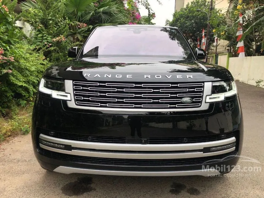 Jual Mobil Land Rover Range Rover 2023 P400 Autobiography MHEV SWB 3.0 di DKI Jakarta Automatic SUV Hitam Rp 6.200.000.000