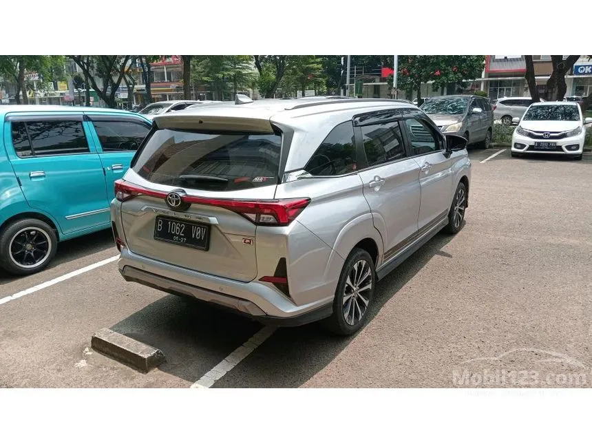 Jual Mobil Toyota Veloz 2022 Q (Non Premium Color) 1.5 di Jawa Barat Automatic MPV Silver Rp 225.000.000