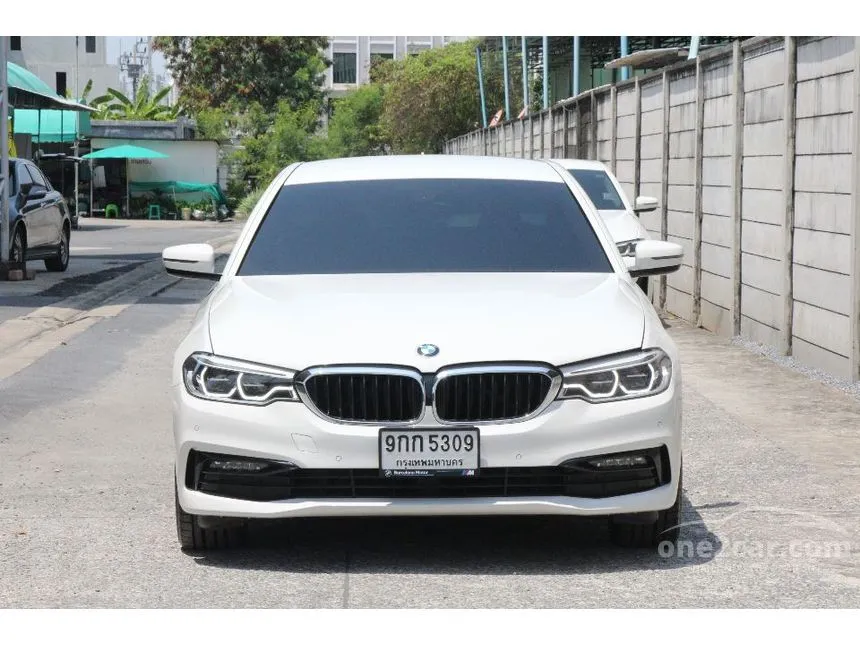 2019 BMW 530e Elite Sedan