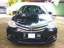 2014 Toyota Etios Valco G Hatchback