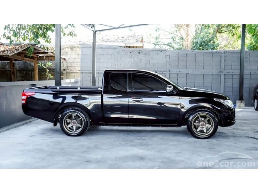 2018 Mitsubishi TRITON GLX Mega Cab Pickup