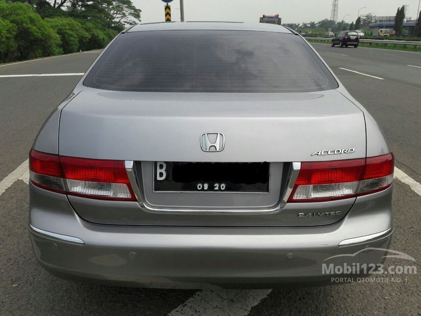 Jual Mobil Honda Accord 2005 Vti L 2 4 Di Dki Jakarta Automatic Sedan Silver Rp 125 000 000 3273763 Mobil123 Com