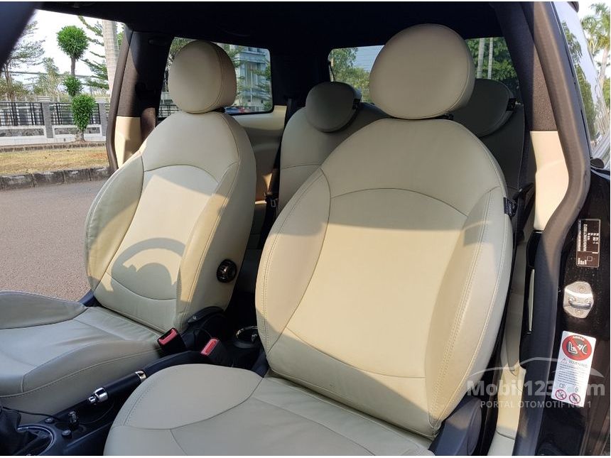 2013 MINI Cooper S Hatchback