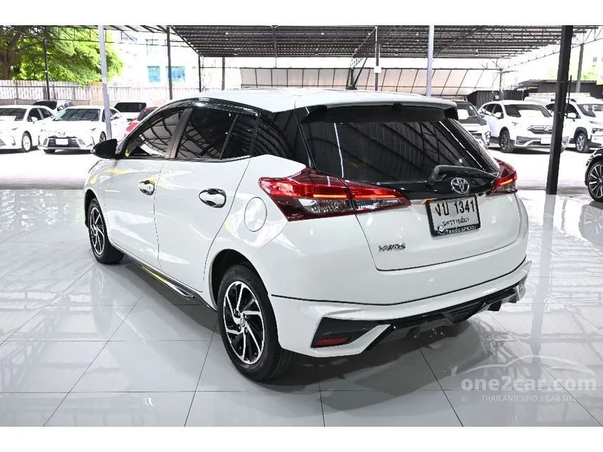 2022 Toyota YARIS Sport Hatchback