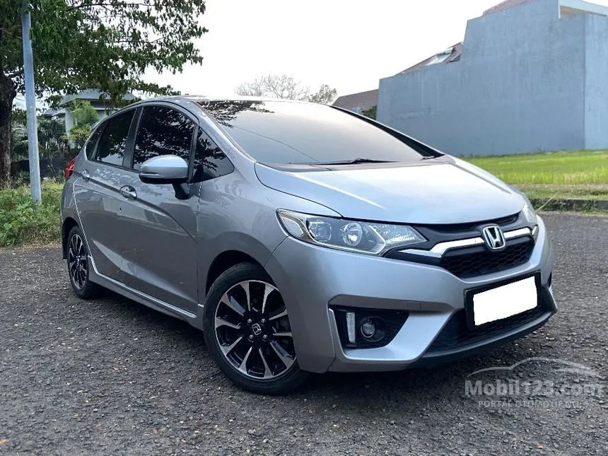 Jual Mobil Honda Jazz 2017 RS 1.5 di DKI Jakarta Automatic Hatchback Silver Rp 185.000.000