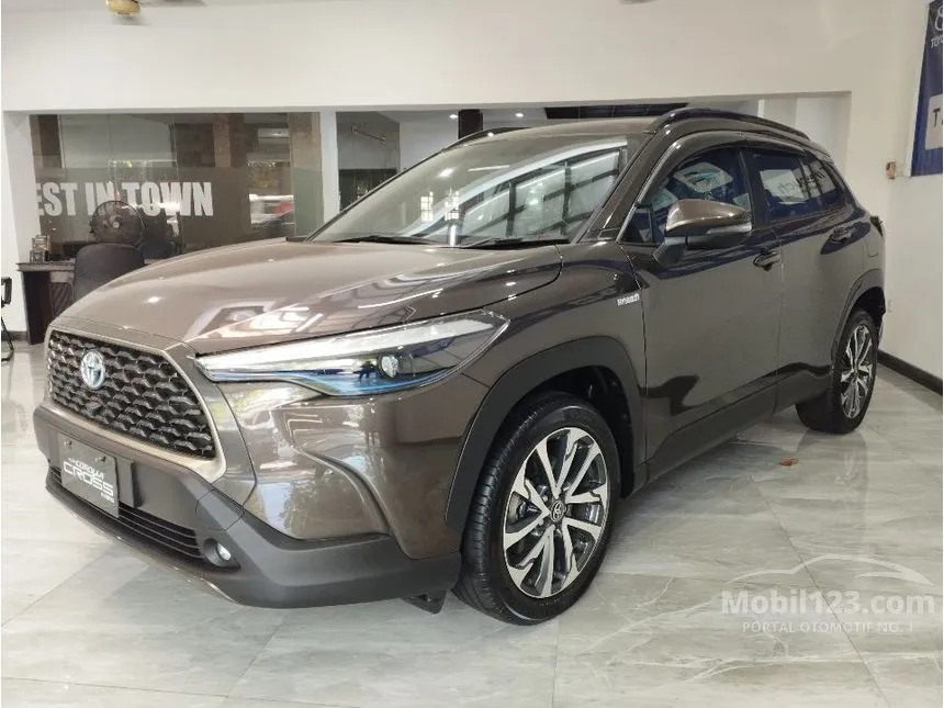 Jual Mobil Toyota Corolla Cross 2023 Hybrid 1.8 di Jawa Timur Automatic Wagon Abu