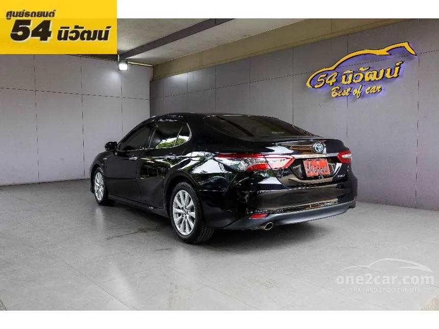 2019 Toyota CAMRY Hybrid Premium Sedan