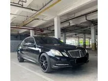 2011 Mercedes-Benz E300 3.0 Elegance Sedan Service Record Tangan Pertama