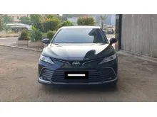 2022 Toyota Camry 2.5 Hybrid Sedan hitam km 50 ribu