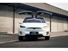 2019 Tesla Model X 0.0 75D Wagon (Type Long Range) Pearl White Multi Coat on All Black