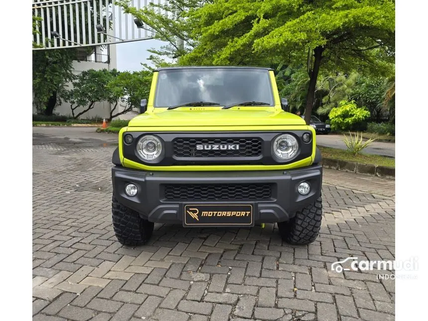 Jual Mobil Suzuki Jimny 2022 3 Door (1 Tone) 1.5 di Banten Automatic SUV Kuning Rp 445.000.000