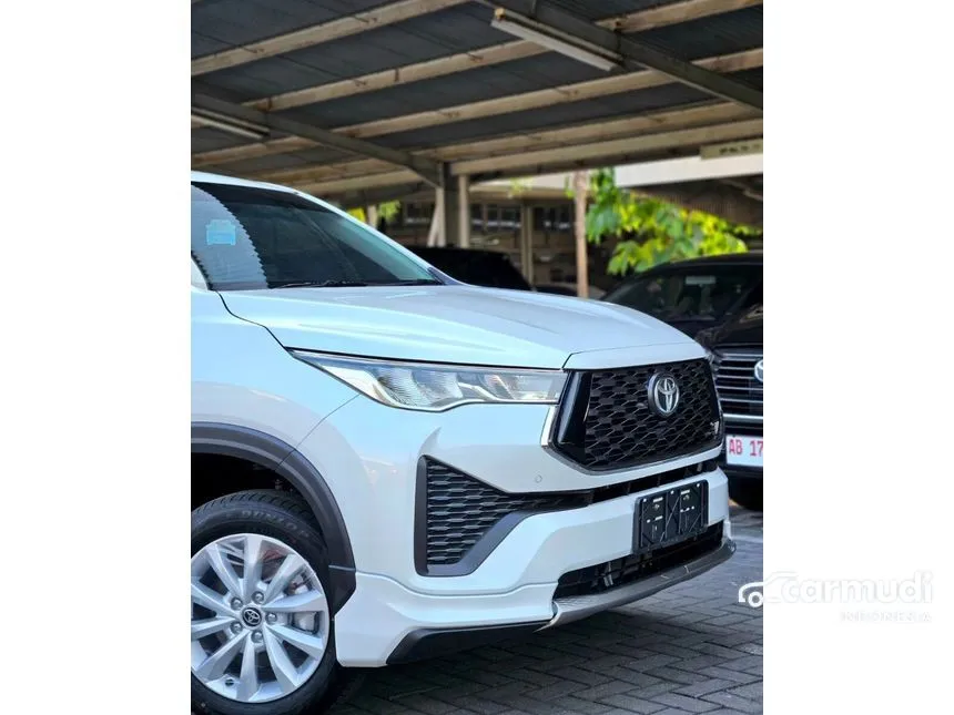 2024 Toyota Kijang Innova Zenix V HV Wagon