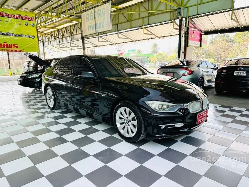 2013 BMW 320i Sedan