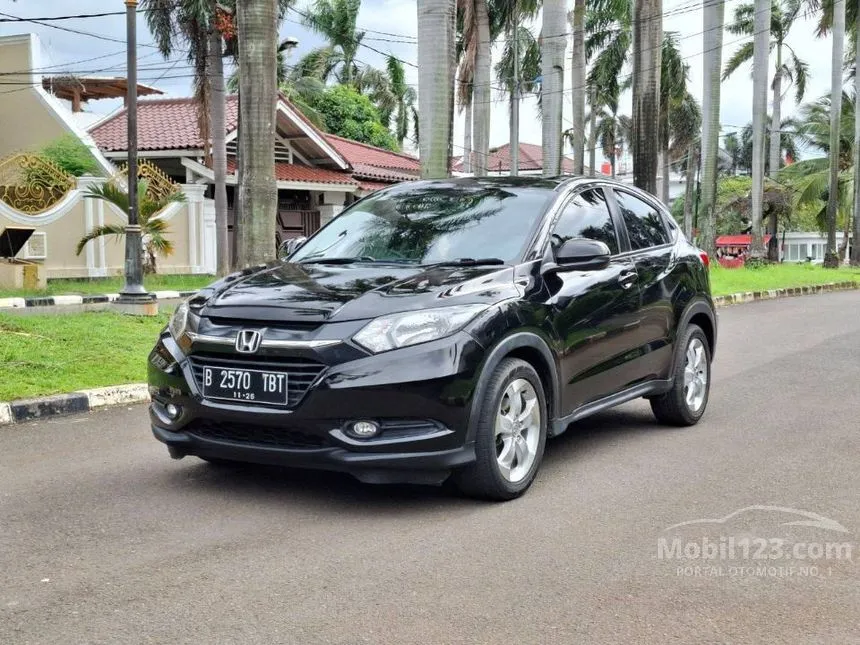 Jual Mobil Honda HR