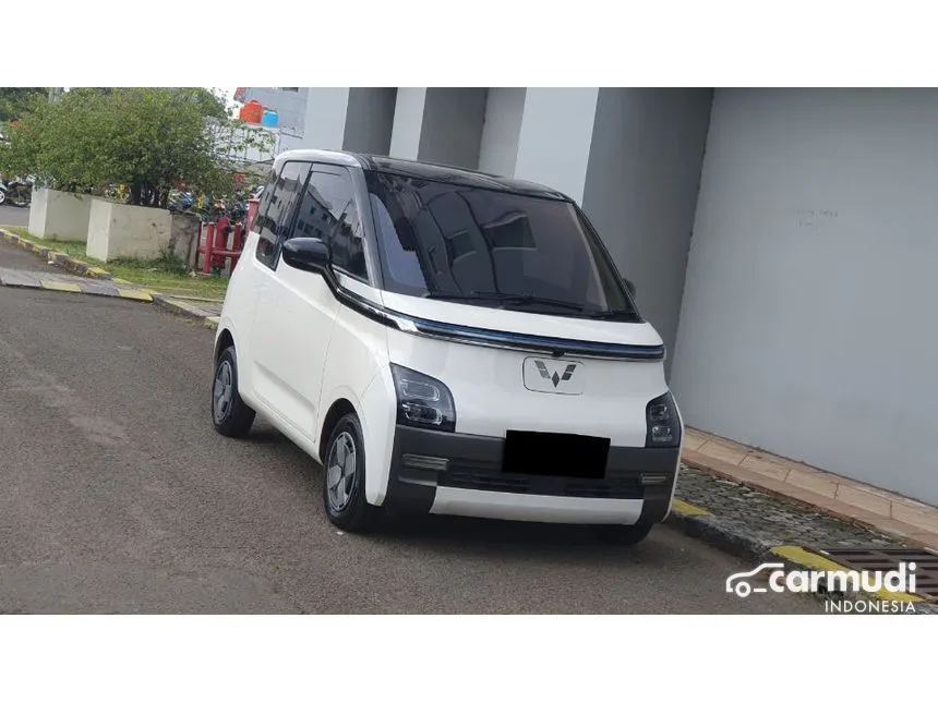 2022 Wuling Air EV Long Range Hatchback