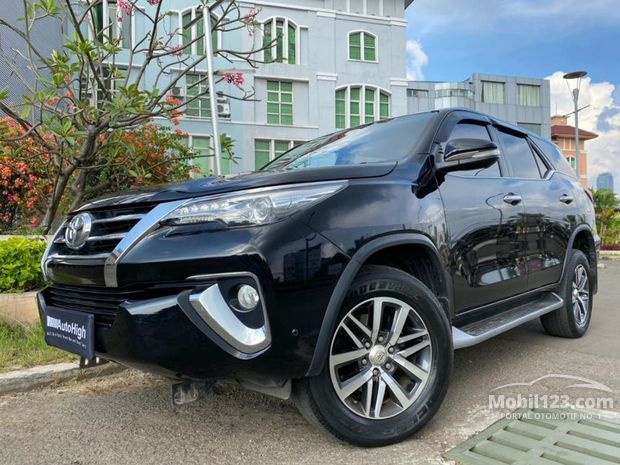 Toyota Fortuner Vrz Mobil Bekas Dijual Di Dki Jakarta Indonesia Dari 180 Mobil Di Mobil123