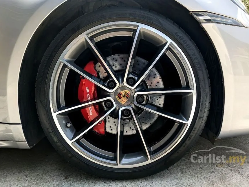 2019 Porsche 911 Carrera 4S Coupe