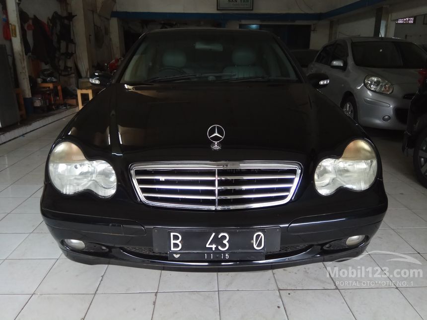 Jual Mobil Mercedes-Benz C180 2005 W203 2.0 di DKI Jakarta 