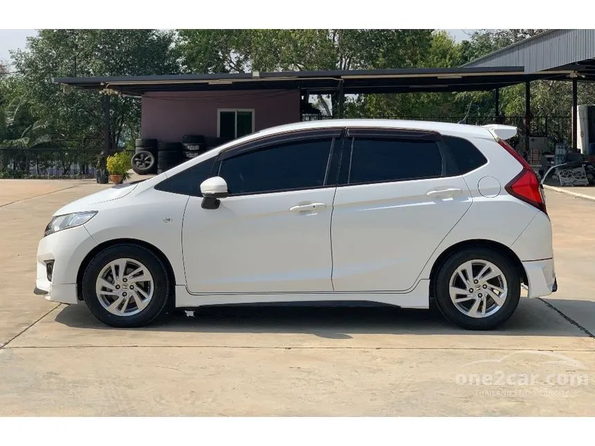 2015 Honda JAZZ V Hatchback