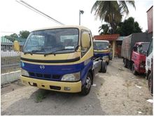 2014 - Hino Dutro NVG (M)
