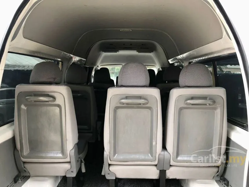 2009 Toyota Hiace Window Van