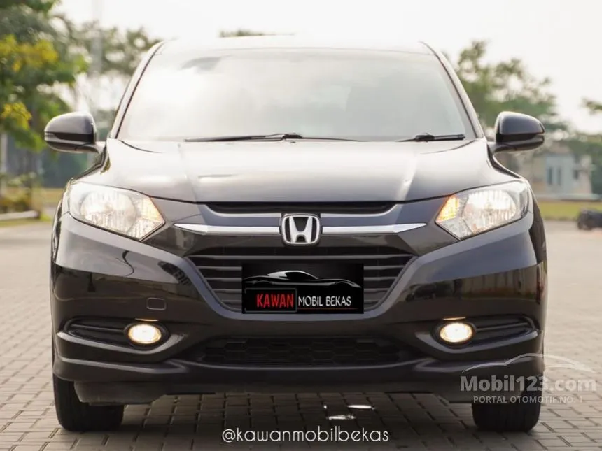 Jual Mobil Honda HR