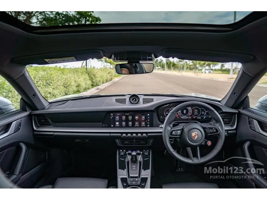2025 Porsche 911 Carrera Coupe