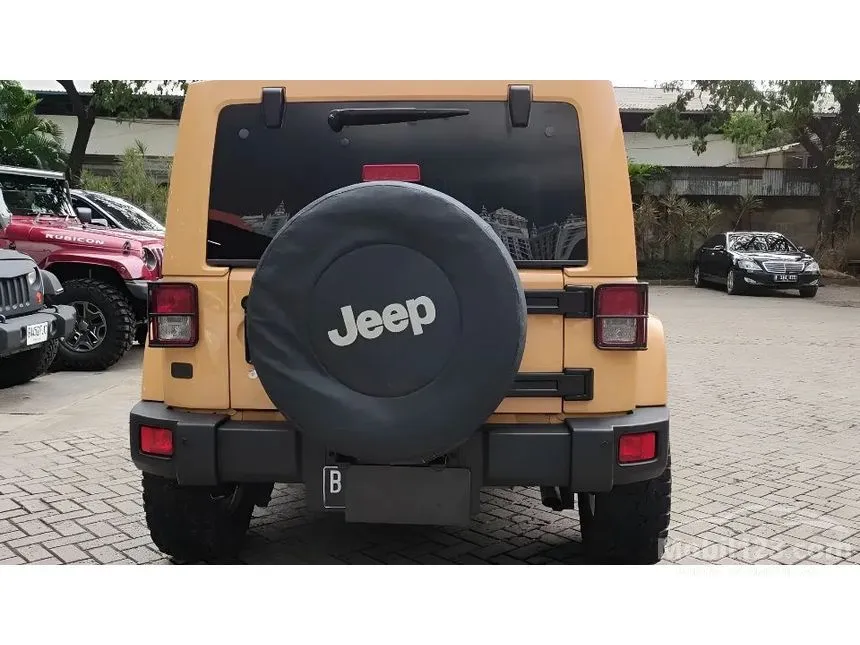 2014 Jeep Wrangler Sahara Unlimited 4 Door SUV