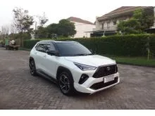 2023 Toyota Yaris Cross 1.5 S HV (2 Tone) w GR Parts Aero Pkg (Prem Clr) SUV Full Orisinil