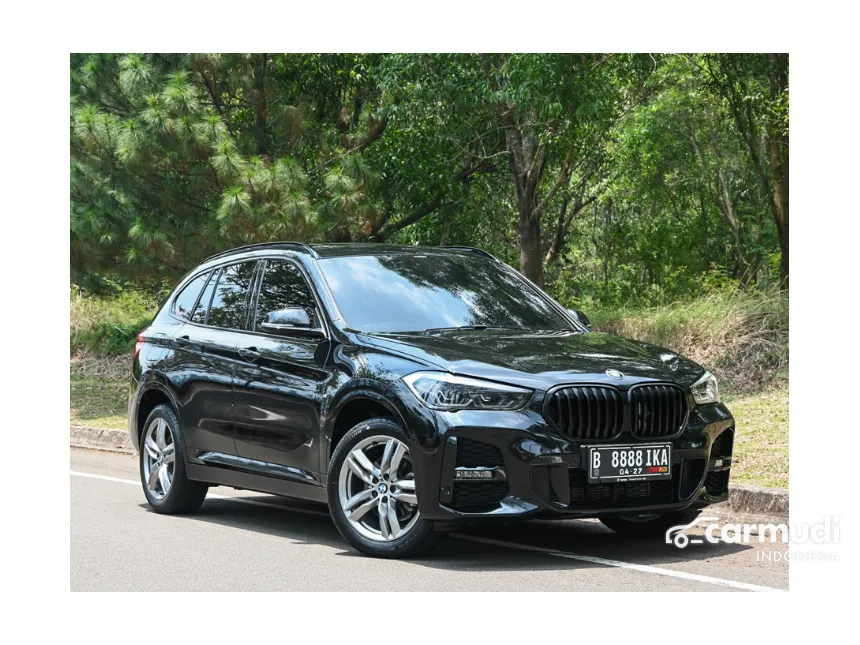 Jual Mobil BMW X1 2022 sDrive18i M Sport 1.5 di DKI Jakarta Automatic SUV Hitam Rp 575.000.000