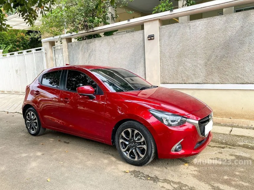 Jual Mobil Mazda 2 2018 R 1.5 di Jawa Barat Automatic Hatchback Merah Rp 190.000.000