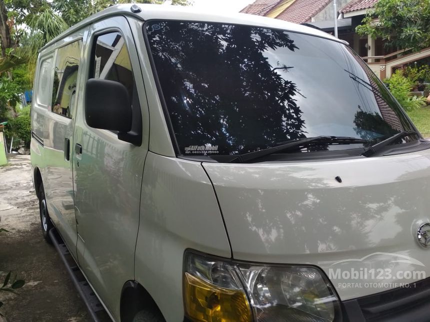 Jual Mobil  Daihatsu Gran  Max  2014 AC 1 3 di Jawa  Tengah  