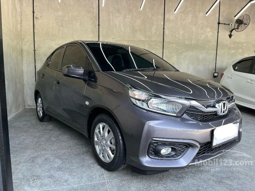 Jual Mobil Honda Brio 2022 Satya E 1.2 di Jawa Timur Automatic Hatchback Abu
