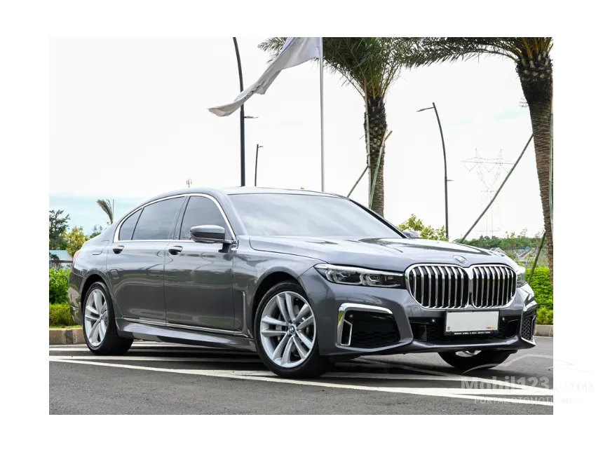 Jual Mobil BMW 730Li 2018 2.0 di DKI Jakarta Automatic Sedan Abu