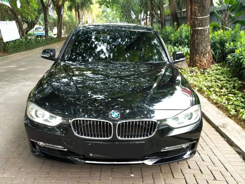 Jual Mobil BMW 320i 2015 Luxury 2.0 di DKI Jakarta Automatic Sedan Hitam Rp 315.000.000