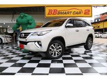 2016 Toyota Fortuner 2.8 (ปี 15-18) V SUV AT
