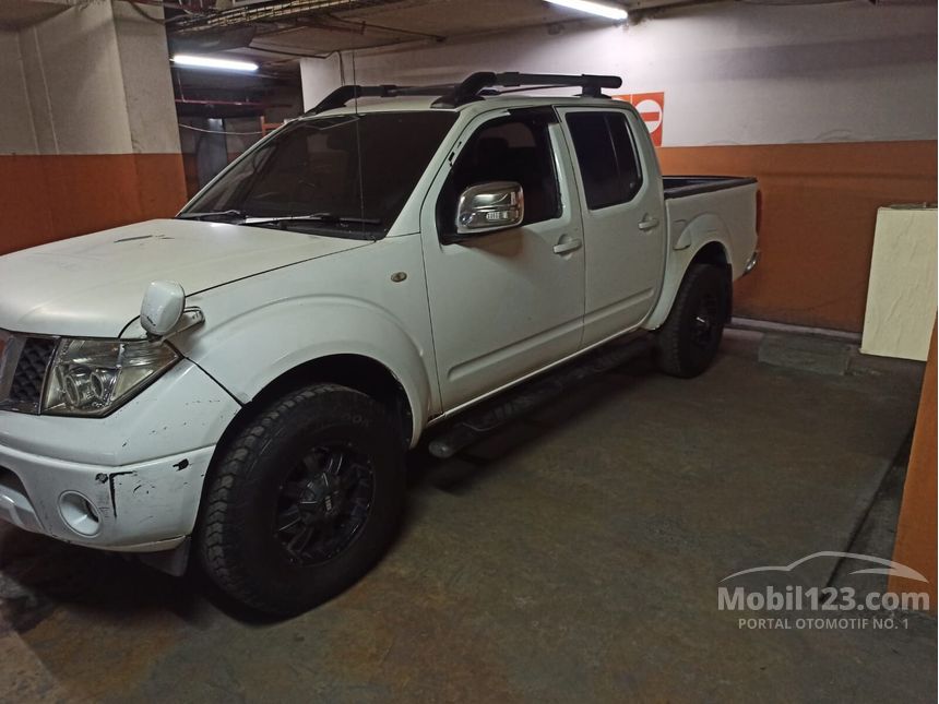 2011 Nissan Frontier NP300 Dual Cab Pick-up