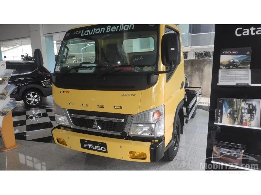 Jual Mobil Mitsubishi Canter 2024 FE 71 3.9 di Jawa Barat Manual Trucks Kuning Rp 348.000.000