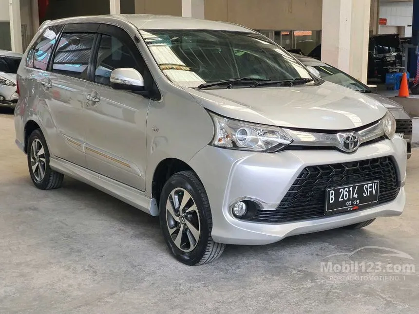 Jual Mobil Toyota Avanza 2015 Veloz 1.5 di DKI Jakarta Automatic MPV Silver Rp 139.000.000