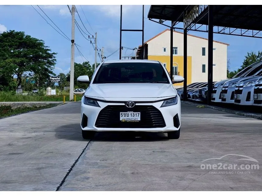 2024 Toyota Yaris Ativ Smart Sedan